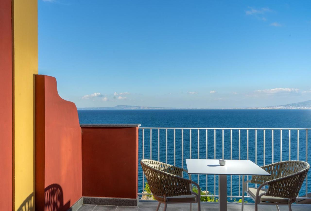 Hotel Lorelei Londres Σορέντο Εξωτερικό φωτογραφία