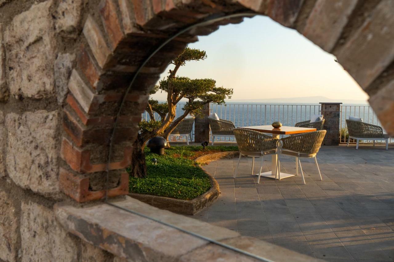 Hotel Lorelei Londres Σορέντο Εξωτερικό φωτογραφία